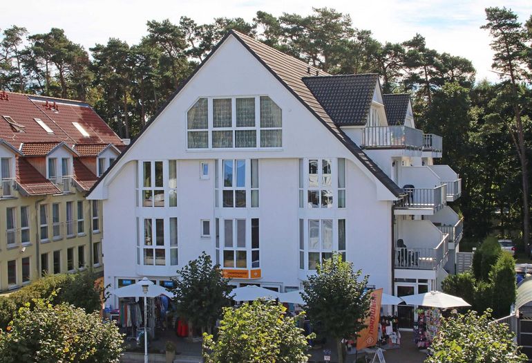 Strandstraße 8/10 Strandstraße 8/10
