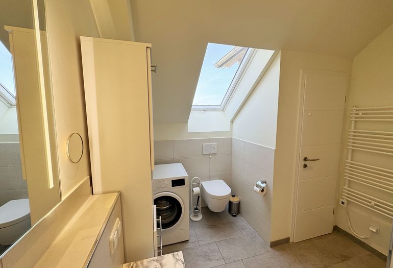 Blick in das moderne Bad Blick in das moderne Bad