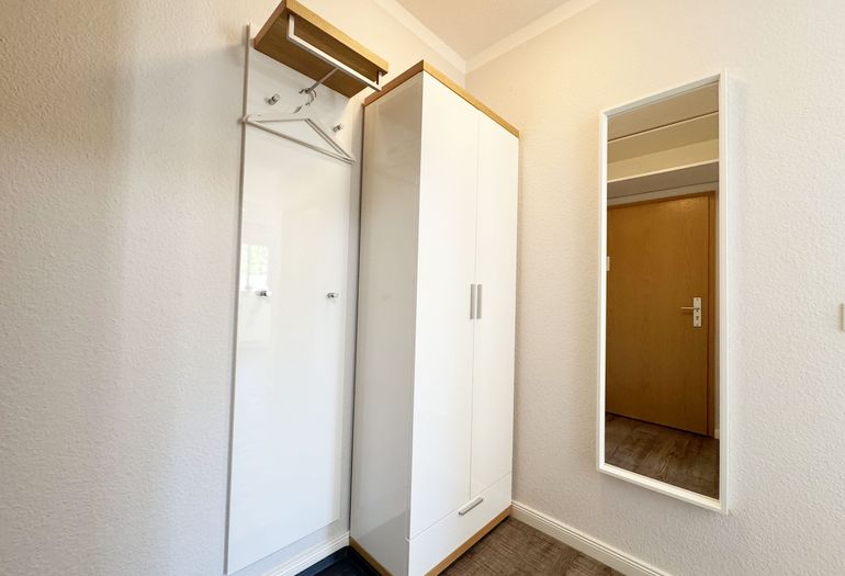 Flurbereich mit Garderobe Flurbereich mit Garderobe