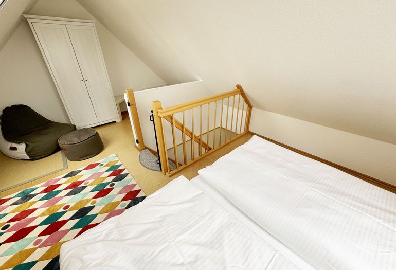 2. Schlafzimmer mit Sitzsack