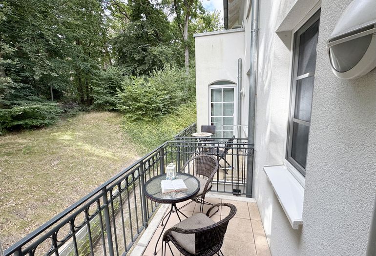 bestuhlter Balkon (Nord)