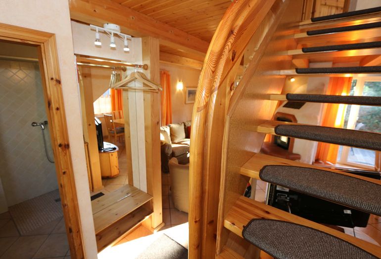 Treppe zum Obergeschoss