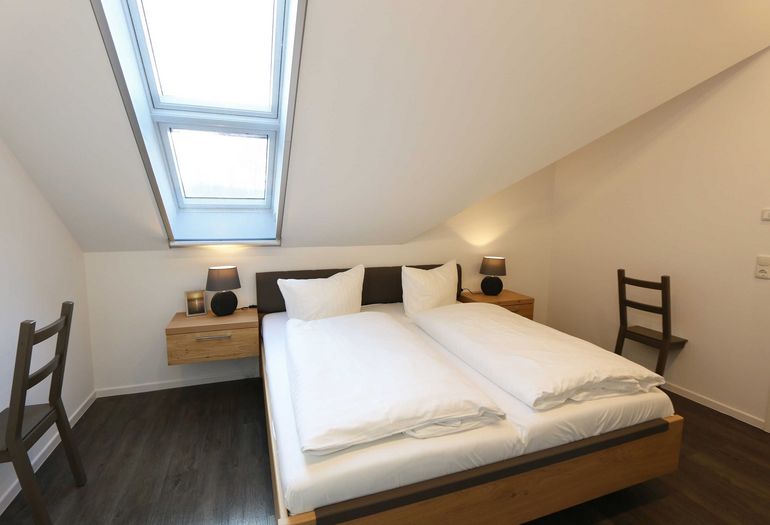 Schlafzimmer mit Doppelbett Schlafzimmer mit Doppelbett