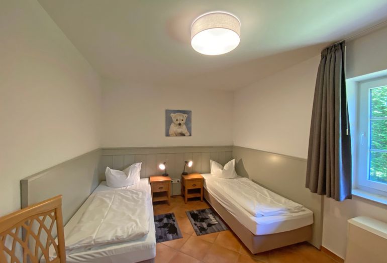 2. Schlafzimmer mit Einzelbetten