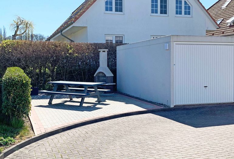 Grillecke auf dem Areal Grillecke auf dem Areal