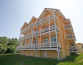 Villa Bergfrieden - Whg. 07 mit Balkon & Meerblick