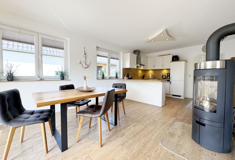 offener Küchenbereich und viele weitere kleine Küchenhelfer offener Küchenbereich und viele weitere kleine Küchenhelfer