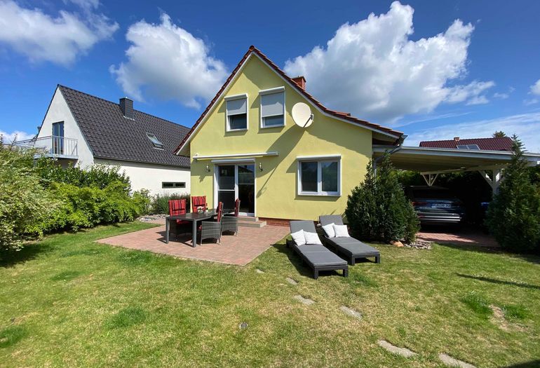 Garten vom Ferienhaus Uns lütt HUs Garten vom Ferienhaus Uns lütt HUs