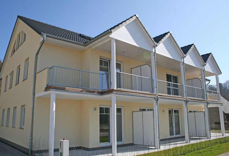 Ferienwohnung "Leon" Nr. 5 mit Terrasse Ferienwohnung "Leon" Nr. 5 mit Terrasse