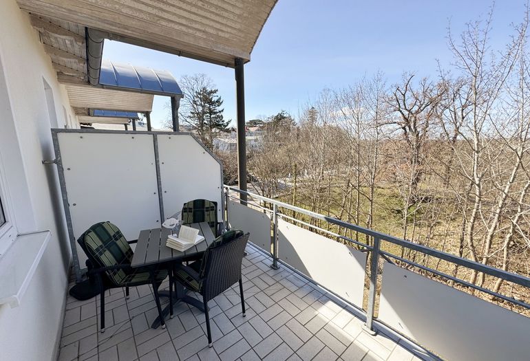 Balkon mit Bestuhlung