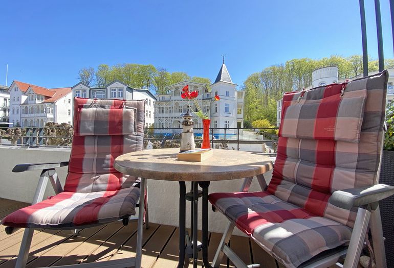 bestuhlter Balkon bestuhlter Balkon
