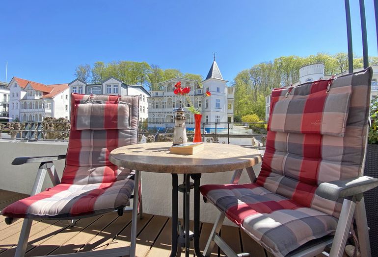 bestuhlter Balkon bestuhlter Balkon