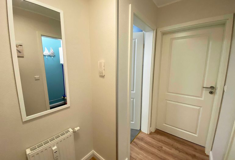 Flurbereich mit Spiegel