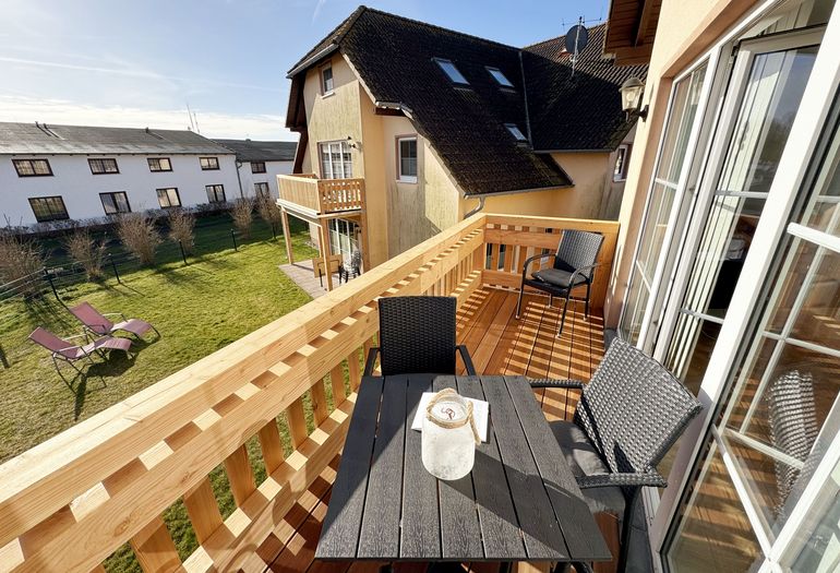 Ausblick vom bestuhlten Balkon Ausblick vom bestuhlten Balkon