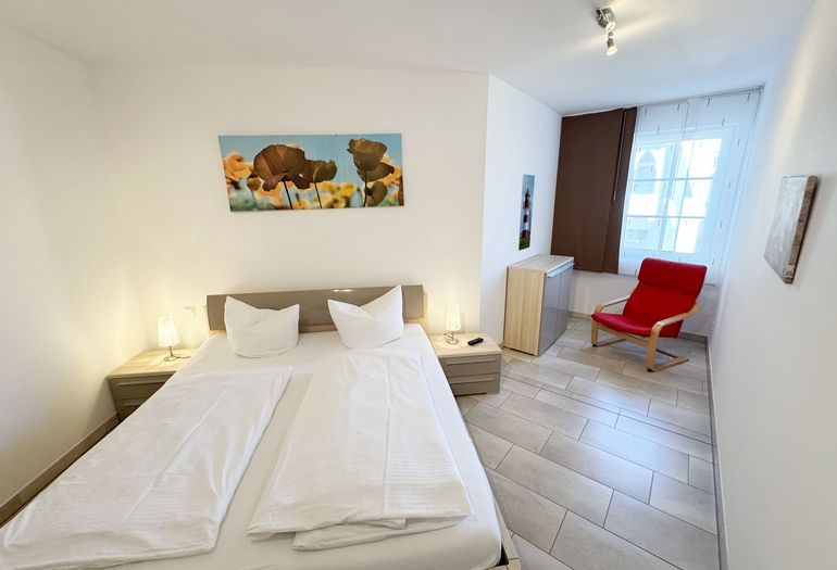 1.Schlafzimmer mit Doppelbett