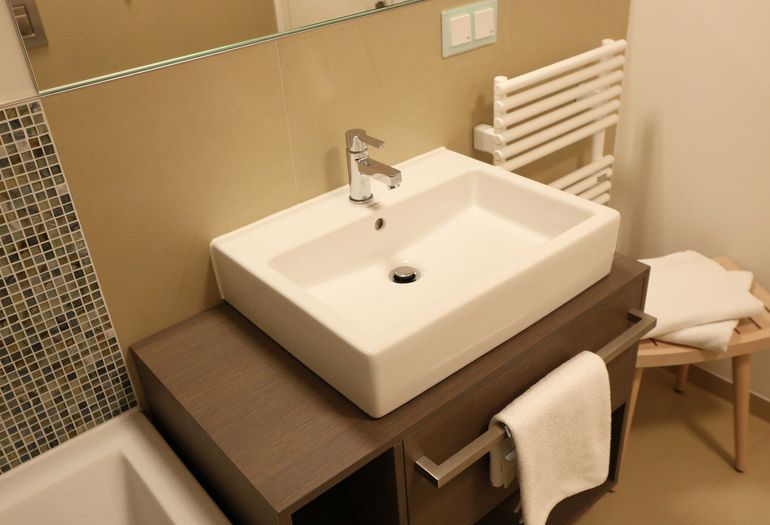 modernes Waschbecken modernes Waschbecken