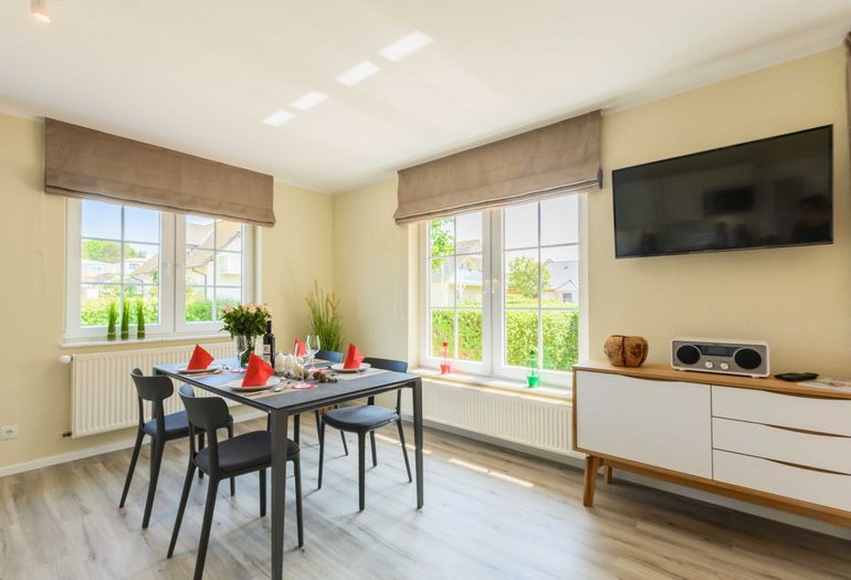 Essbereich mit TV Essbereich mit TV