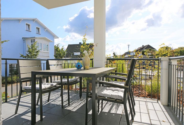 bestulhte Terrasse bestulhte Terrasse