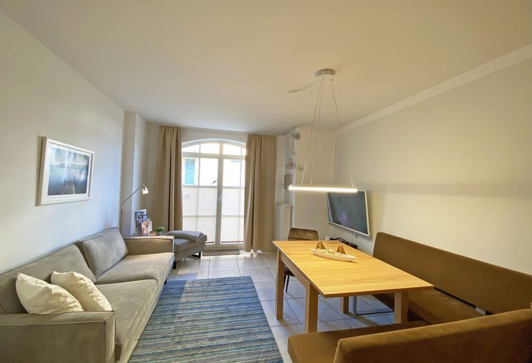 Wohnzimmer mit Essecke