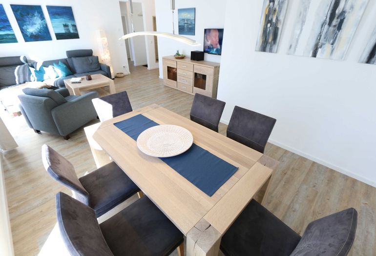 Esstisch für gemeinsames Essen