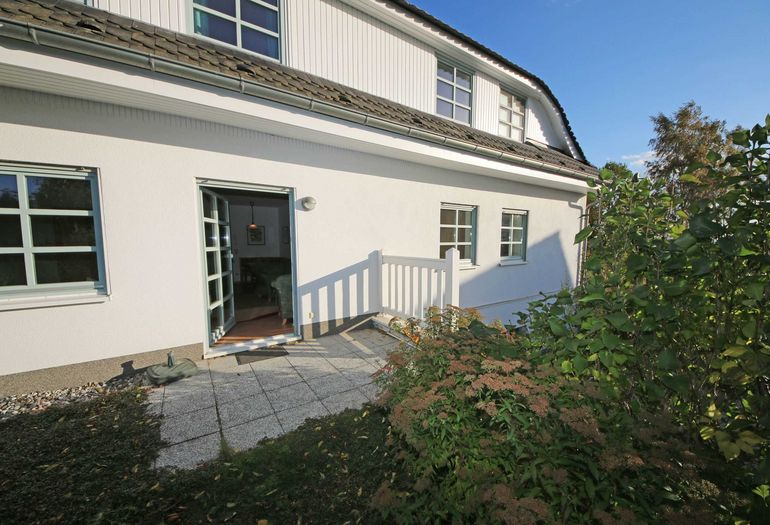 Haus Südstrand Whg. 01 mit Terrasse und Meerblick