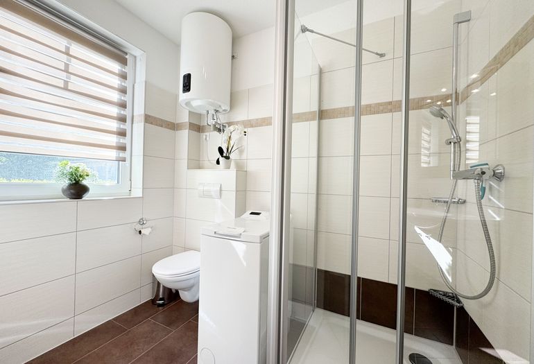 Duschbad mit flachem Einstieg