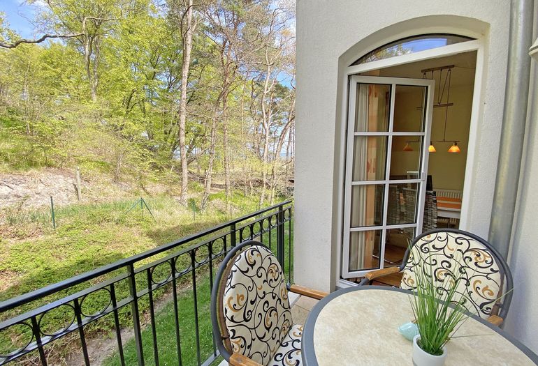 bestuhlter Balkon