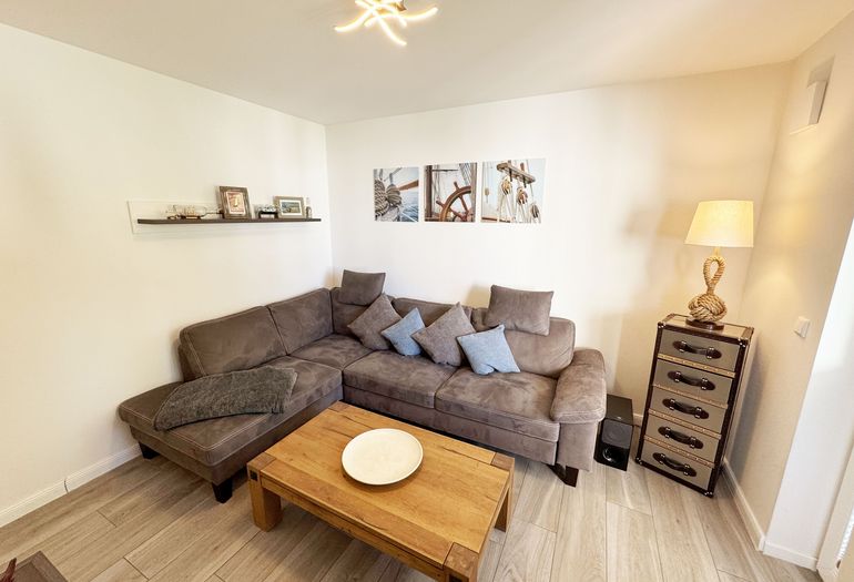 gemütlicher Wohnbereich mit Couch