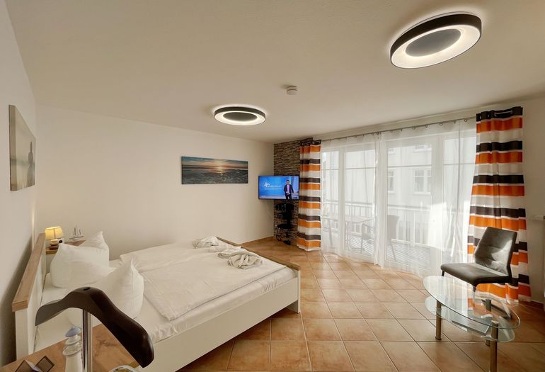 Schlafbereich mit Doppelbett