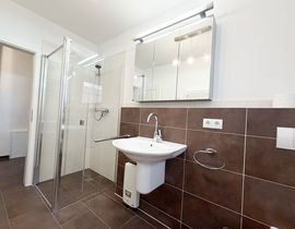 Ferienwohnung "Leon" Nr. 5 mit Terrasse Ferienwohnung "Leon" Nr. 5 mit Terrasse