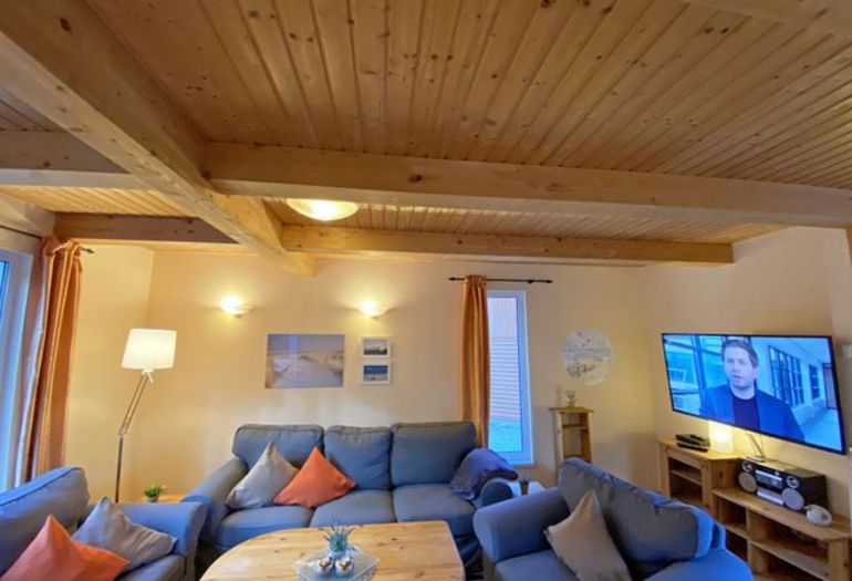 Wohnzimmer mit TV Wohnzimmer mit TV