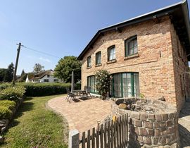 Doppelhaushälfte "Uns Kathus" mit Terrasse & Kamin