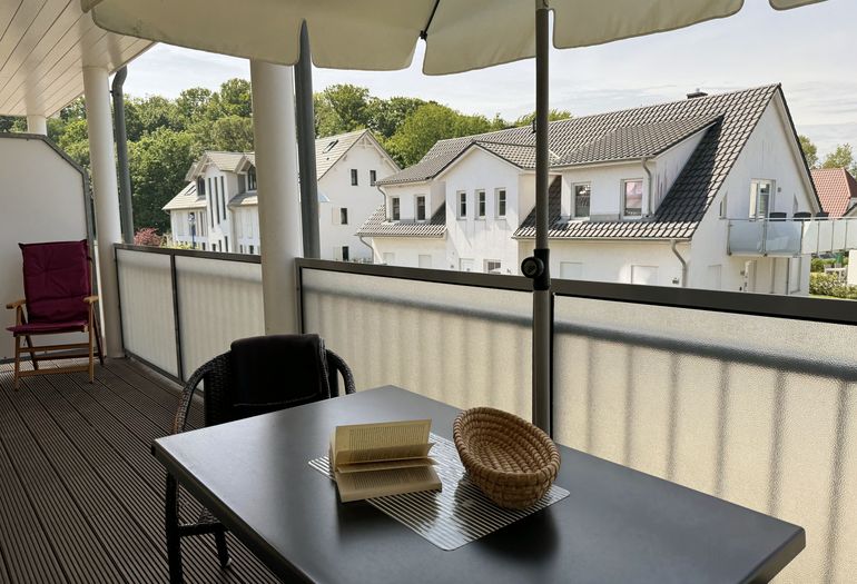 Ausblick vom Balkon in die Nachbarschaft