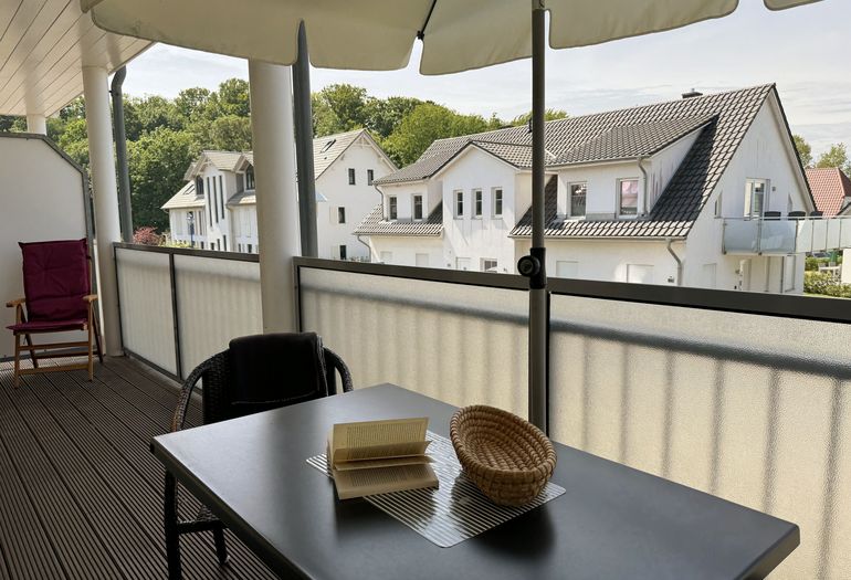 Ausblick vom Balkon in die Nachbarschaft Ausblick vom Balkon in die Nachbarschaft