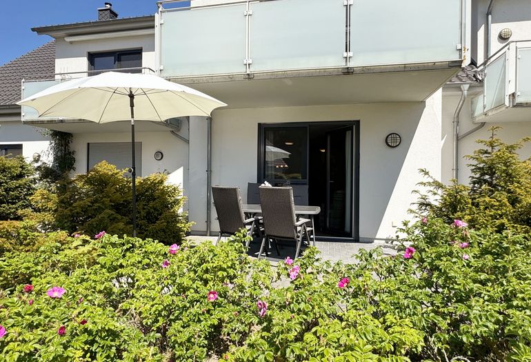 Südwest bestuhlte Terrasse