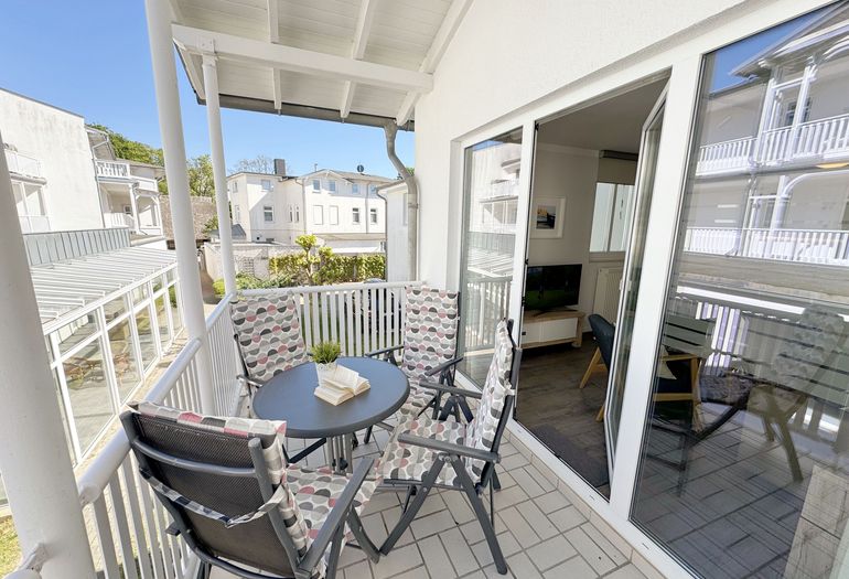 bestuhlter Balkon bestuhlter Balkon