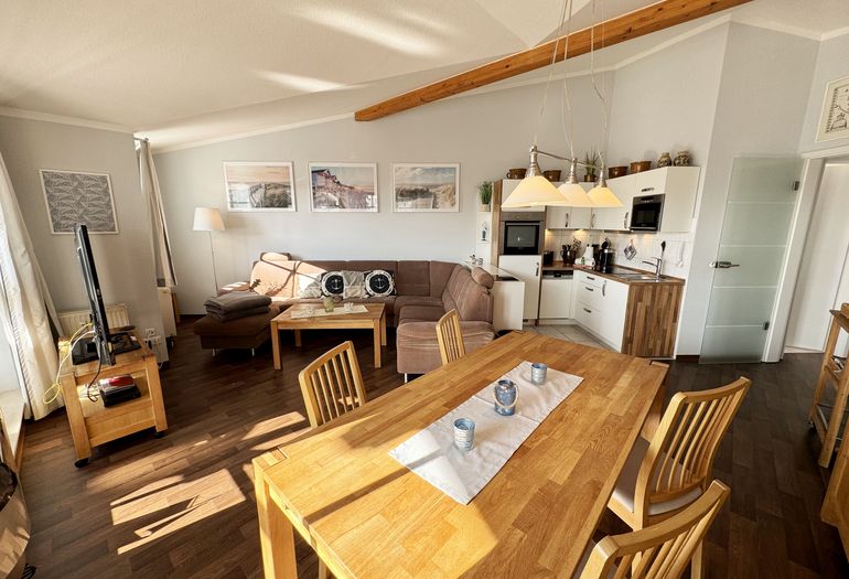 Seepark Sellin Haus Baabe - Blickrichtung Couch