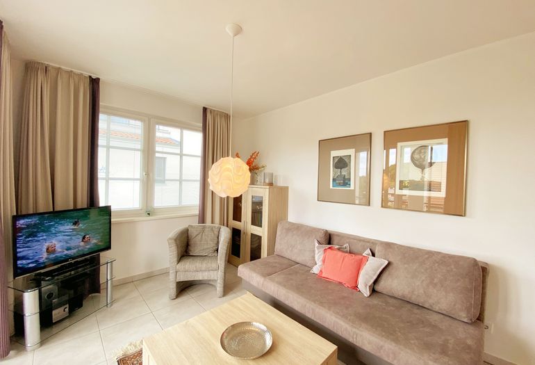 Wohnzimmer mit TV Wohnzimmer mit TV