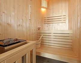 Villa Düne Whg. 14 mit Balkon/Meerblick & Sauna