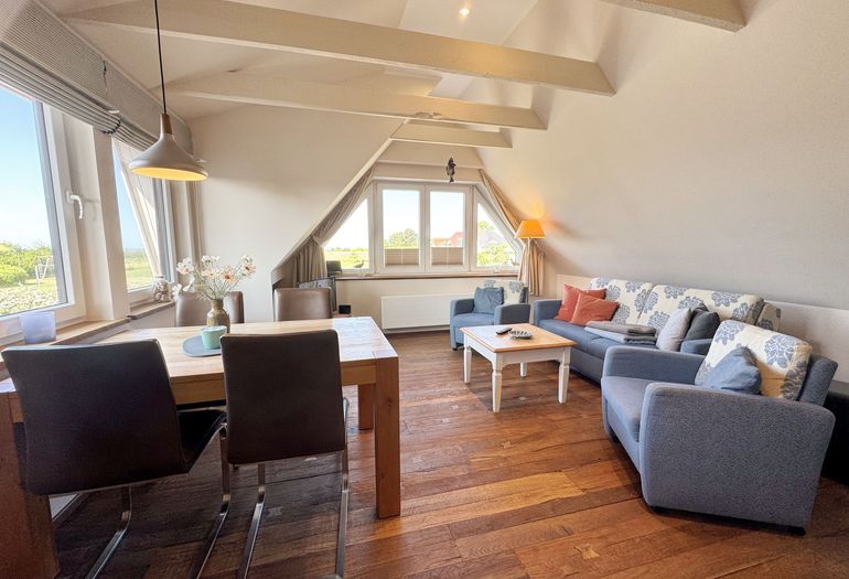 gemütlicher Wohn-/Essbereich