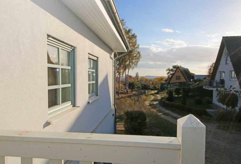 Haus Südstrand Whg. 01 mit Terrasse und Meerblick | MZV Rügen