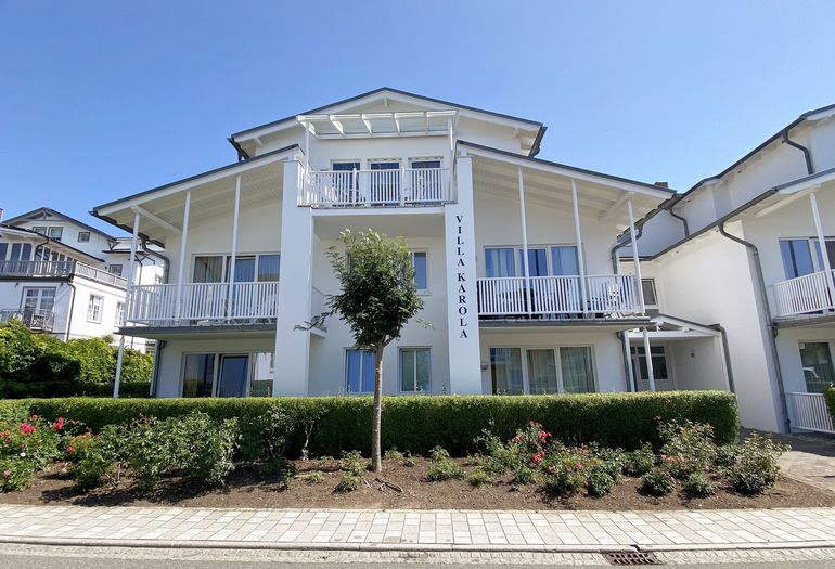 Vorderansicht Villa Karola
