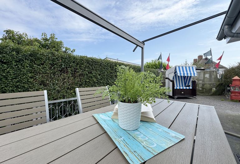 bestuhlte Terrasse (Nord)