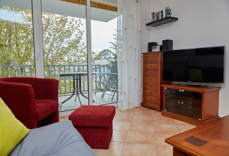 Ferienwohnung Strandstrasse 8/4 mit Balkon Ferienwohnung Strandstrasse 8/4 mit Balkon