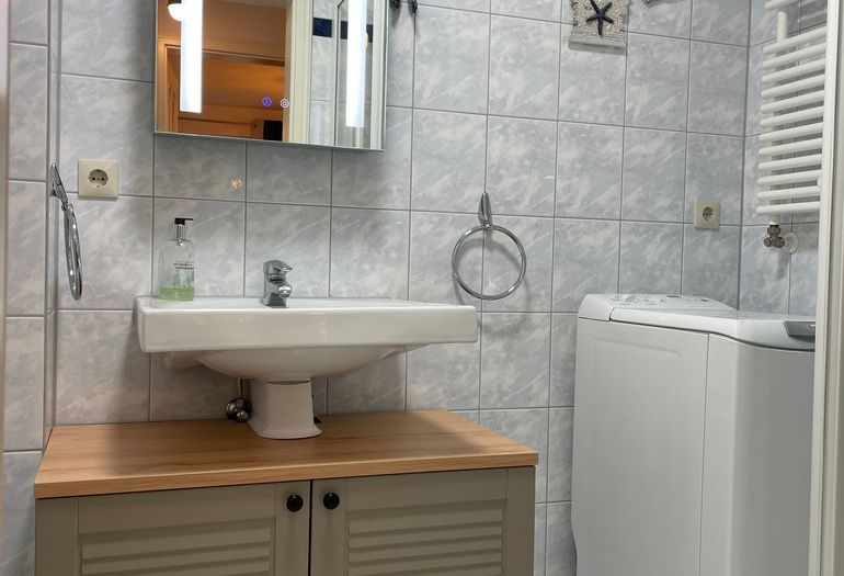 Badezimmer mit Dusche Badezimmer mit Dusche