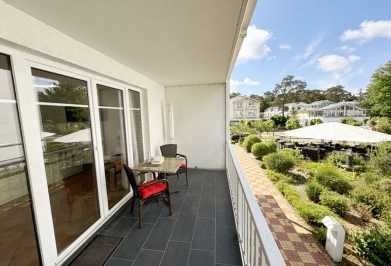 Balkon mit Blick Richtung Strandstrasse Balkon mit Blick Richtung Strandstrasse