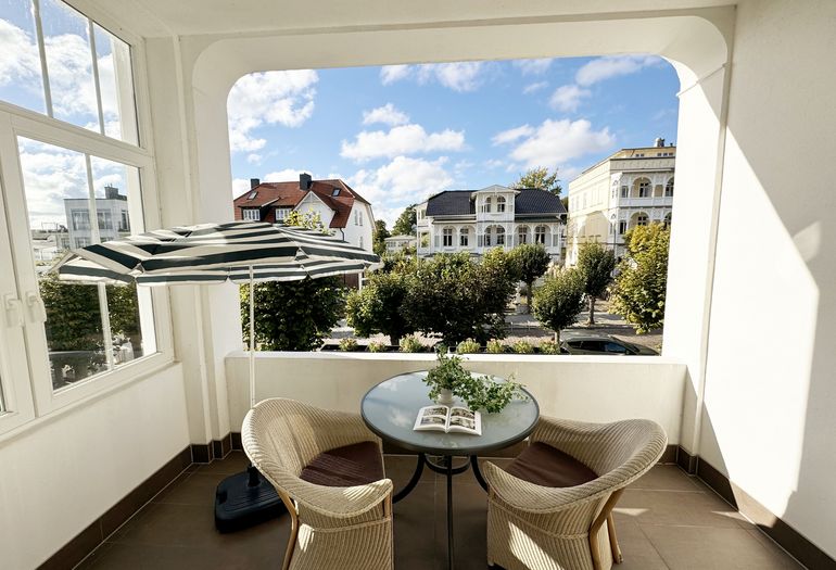 überdachter Balkon