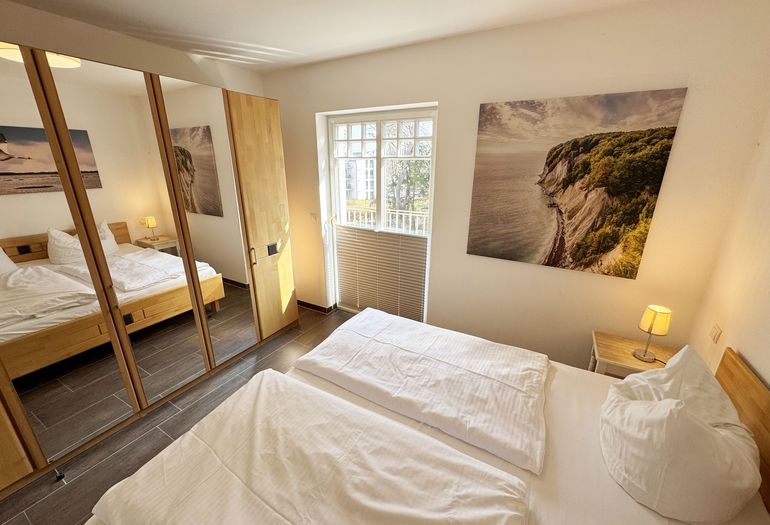 1.Schlafzimmer mit Doppelbett