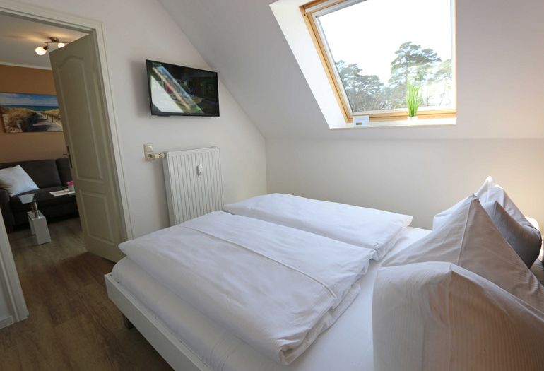 Schlafzimmer mit TV