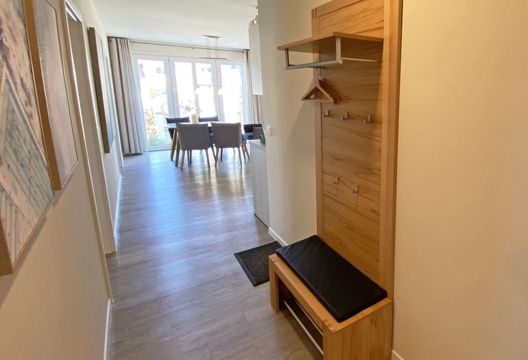 Flur mit Garderobe